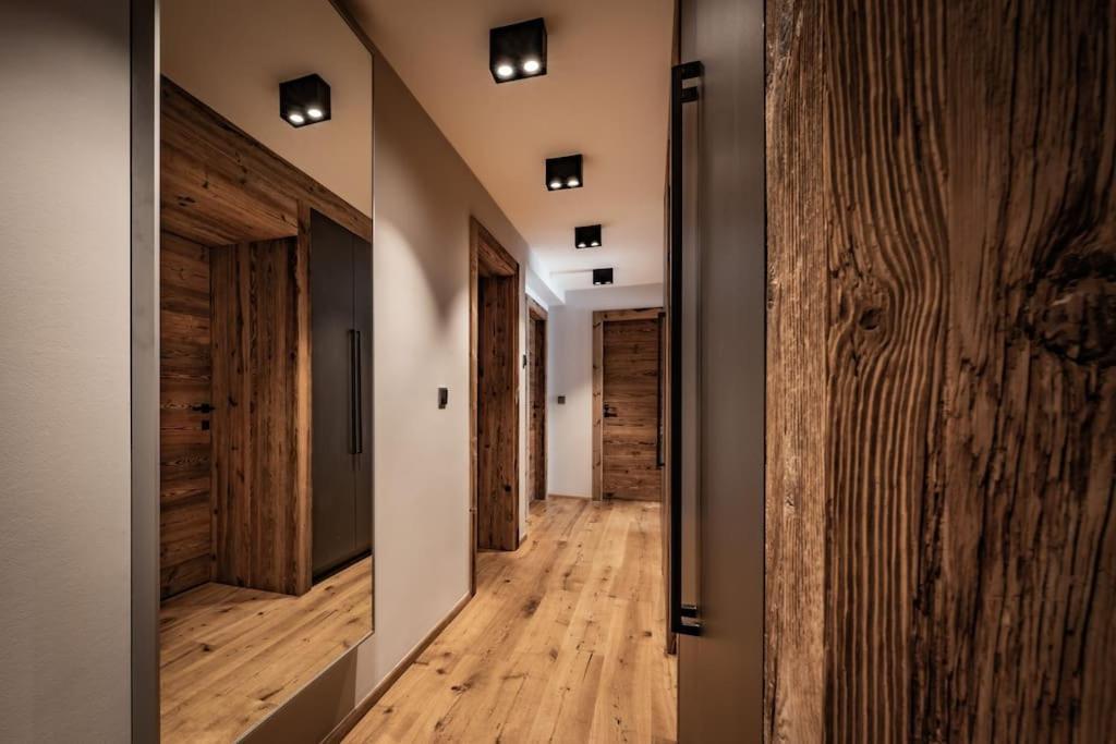 Cozy Loft In The Alps Of Zillertal Lägenhet Schwendau Exteriör bild
